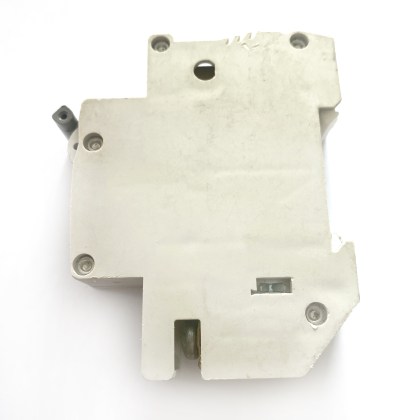Clipsal TSB-116 B16A B16 16A 16 Amp MCB Circuit Breaker Type B